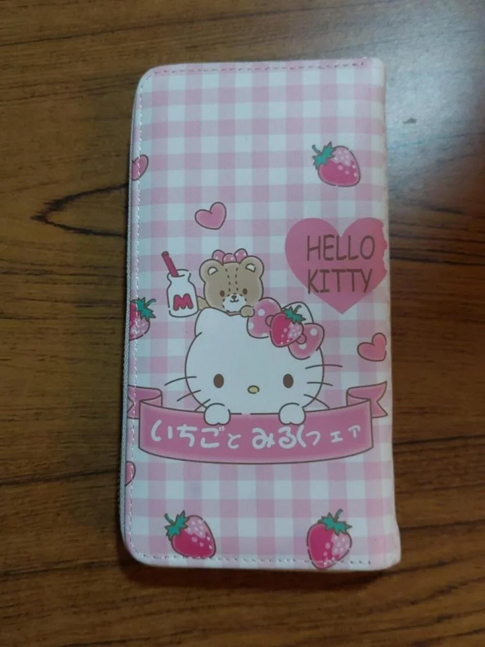 Sanrio Hello Kitty pink gingham wallet with strawberries and hearts #kawaii #san